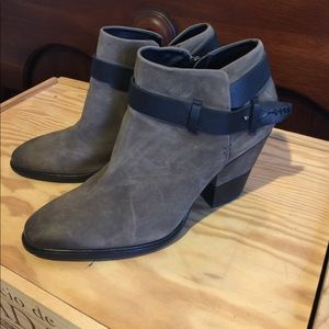 Dolce Vita Booties