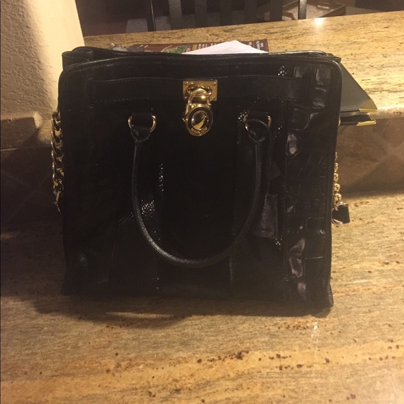 Michael Kors Hamilton purse - Picture 4 of 4