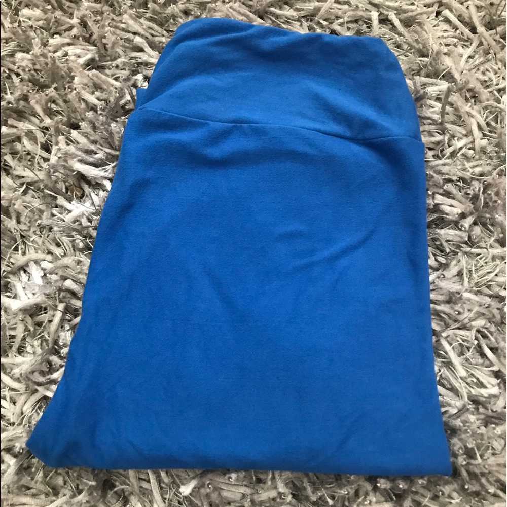 Lularoe NWOT solid OS legging