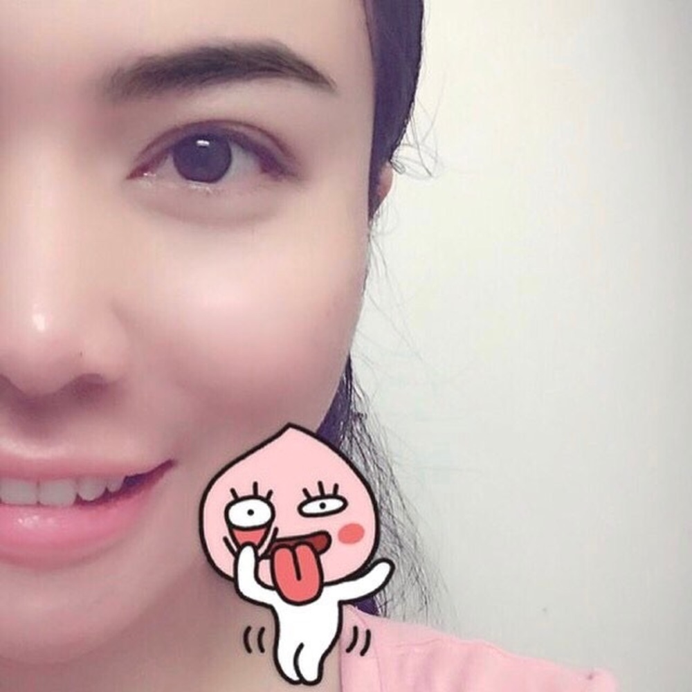 Meet your Posher, Chloe