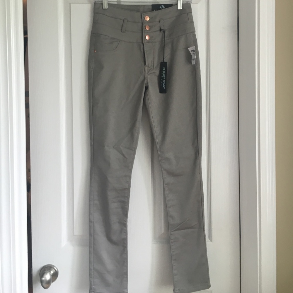 Hi-waist skinny refuge jeans from Charlotte Russe