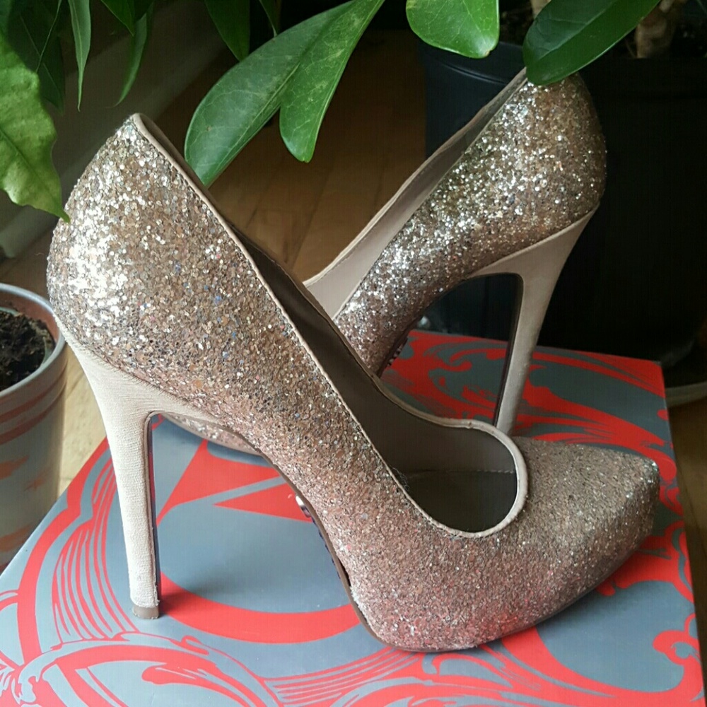 RACHEL by Rachel Roy Pumps