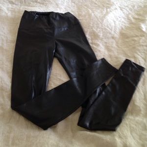 Aritzia faux leather pants (black, small)