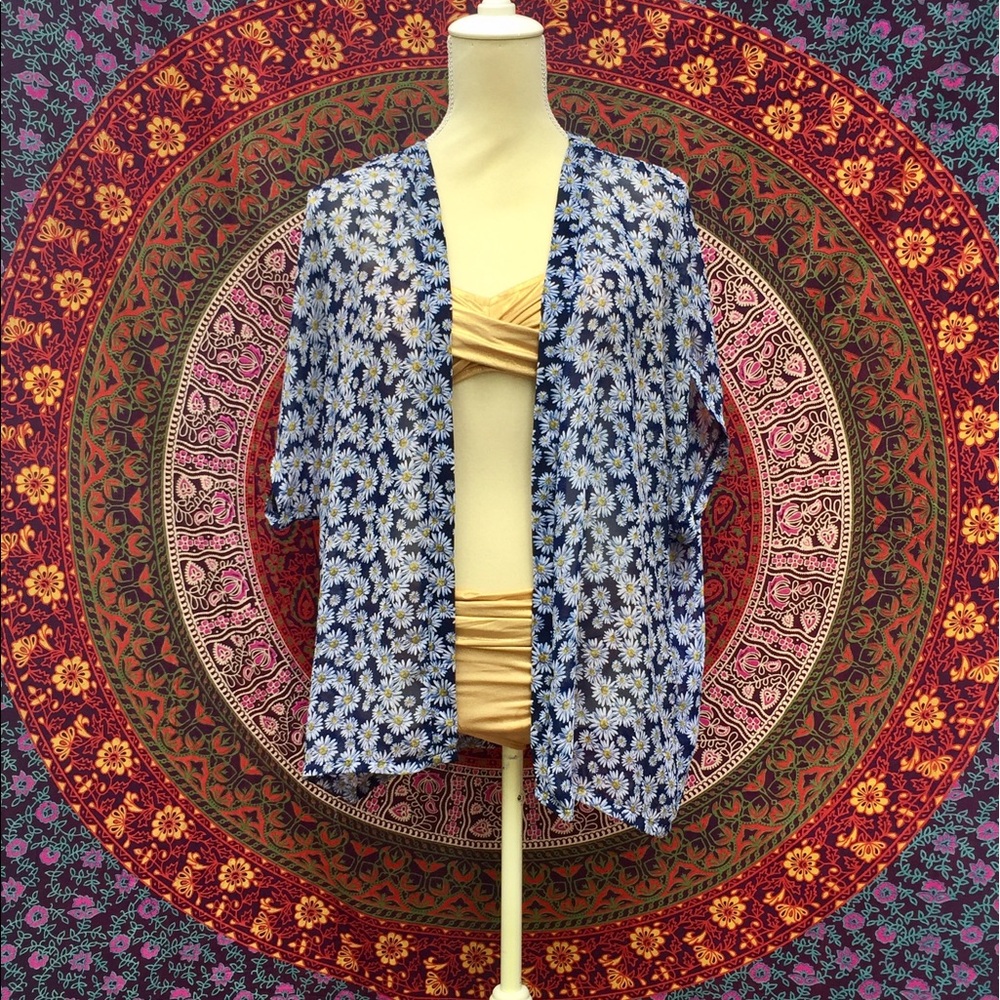 L.A. Hearts Pacsun Daisy Sheer Festival Kimono