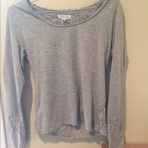 Long sleeve lace back shirt