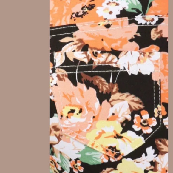 SOLD OUT - Picture 6 of 6