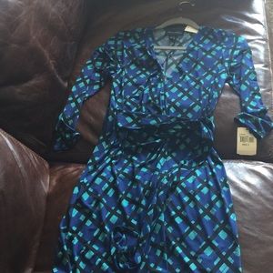 Donna Morgan 3/4 sleeve wrap dress NWT