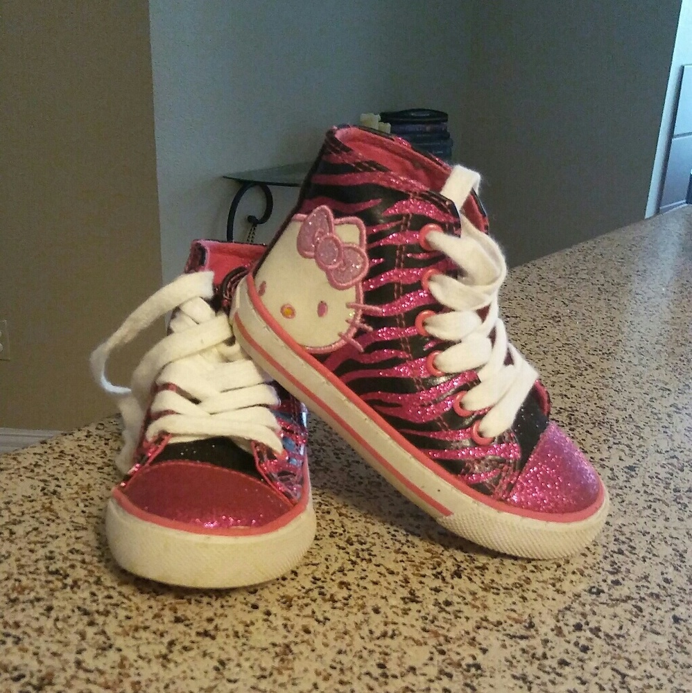 Girls Hello Kitty converse style shoes