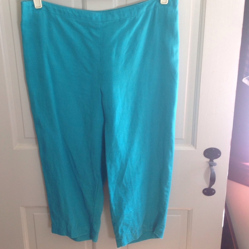 Chico's green linen crop capris size 2(size 12)