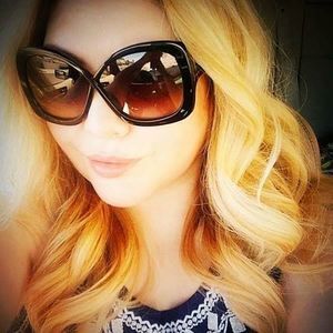 Meet your Posher, Sonia