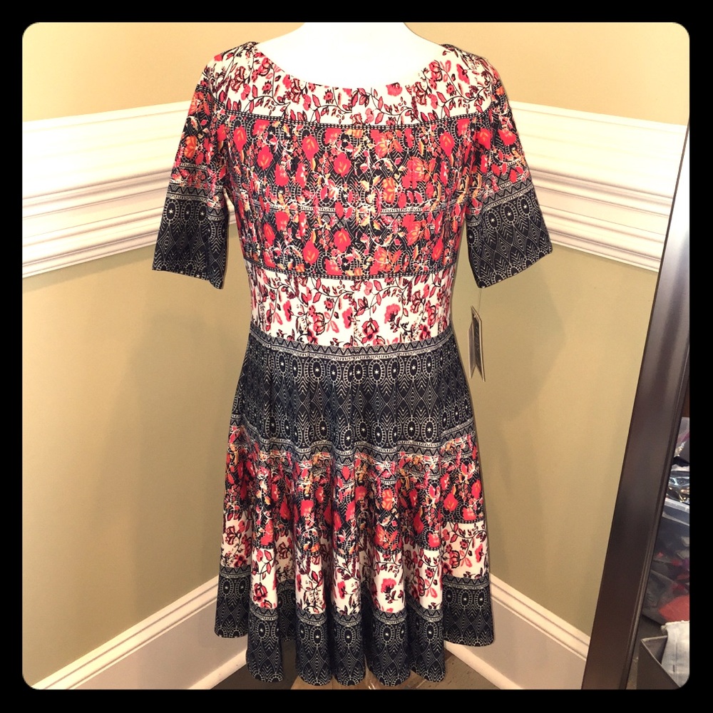 Like new Julian Taylor Dress size 12