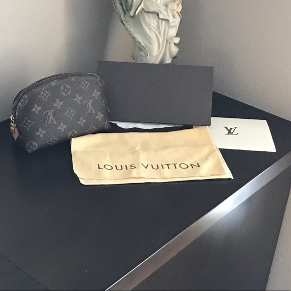 Louis Vuitton Handbags - Louis Vuitton pouchette cosmetics bag