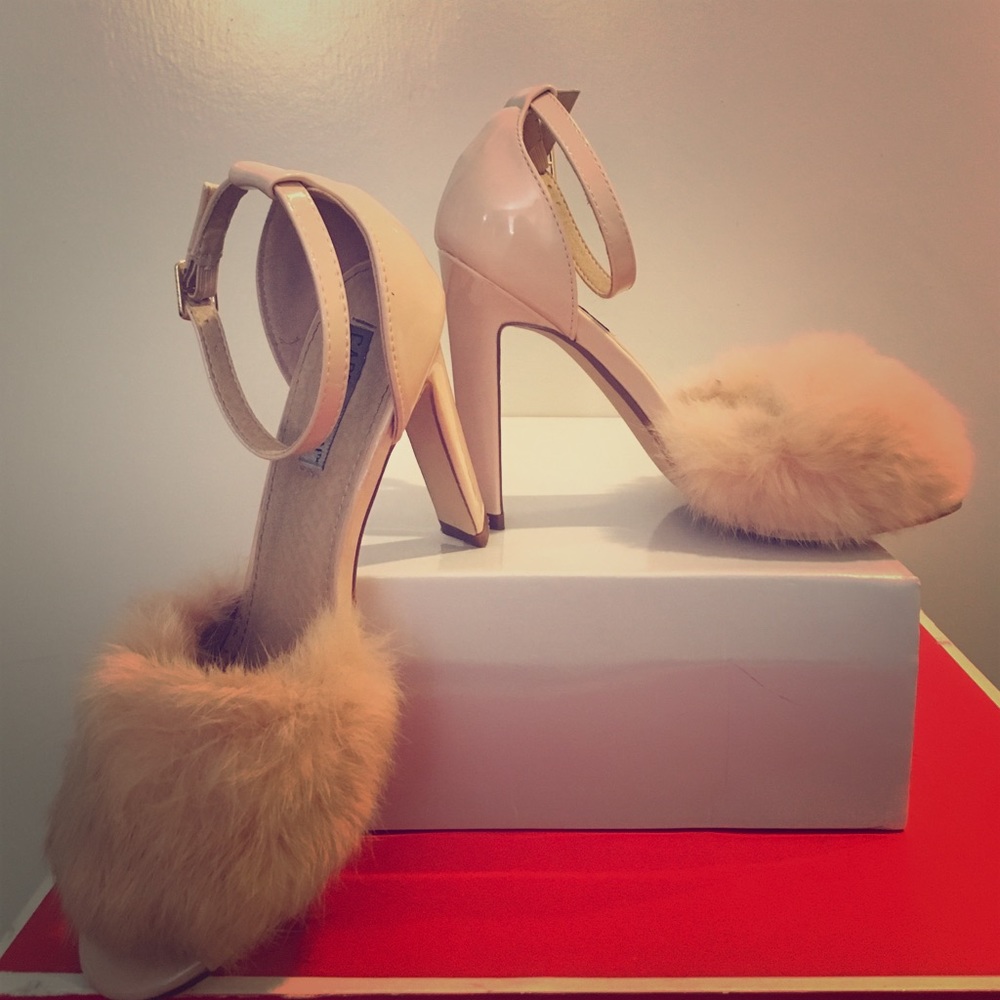 Rabbit fur chunk heels