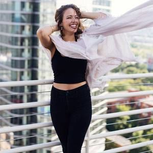 Meet your Posher, Rebecca