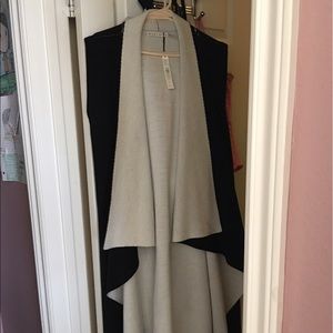 Alice Olivia medium new sweater cardigan