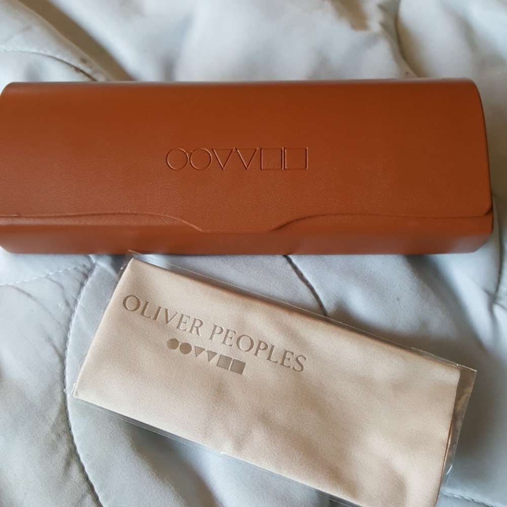 Oliver Peoples hardcase for glasses w/dustcloth