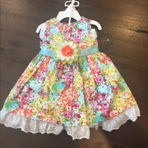 Spring dress- never worn nwt 6-9 month