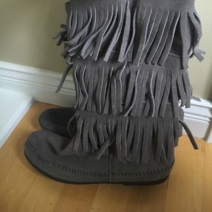 Minnetonka fringe boots