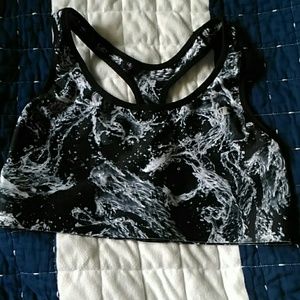 Ladies champion & Victory secret sports bra! Large