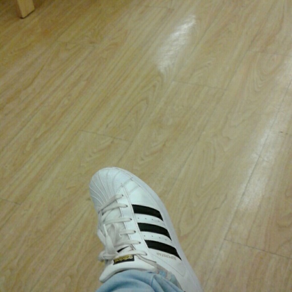 Addidas - Picture 2 of 4