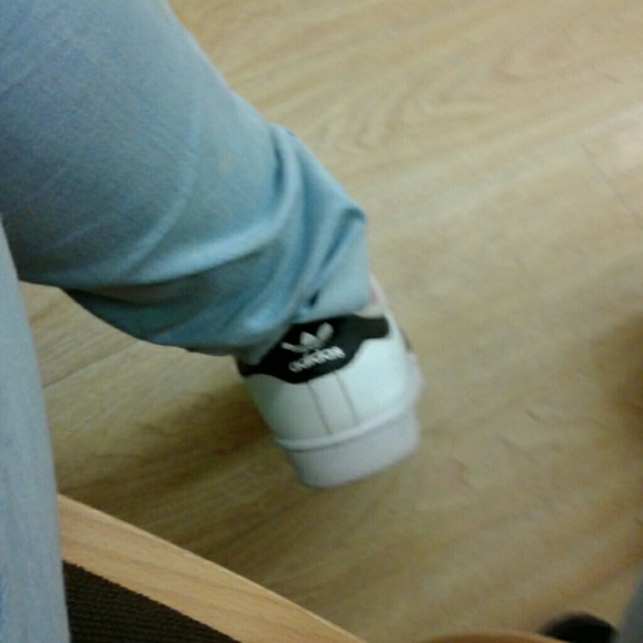 Addidas - Picture 4 of 4