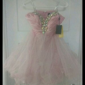 Super cute prom dress, size 00 new