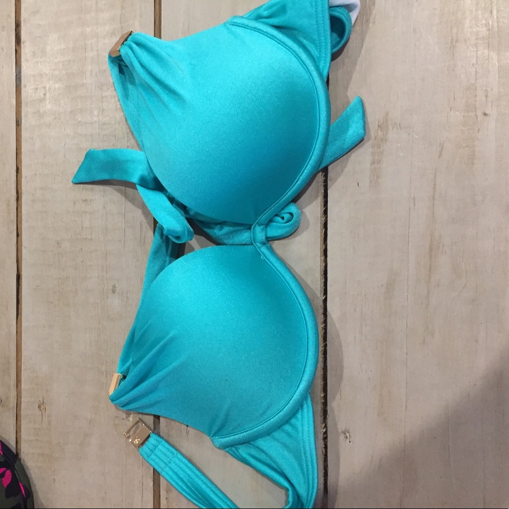 Victoria's Secret bikini top 32B