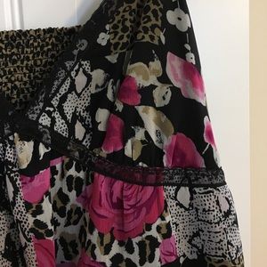 Express Tops - 2 Express Feminine Summer Tanks 2/$15 Express Tops - 2 Express Feminine Summer Tanks 2/$15