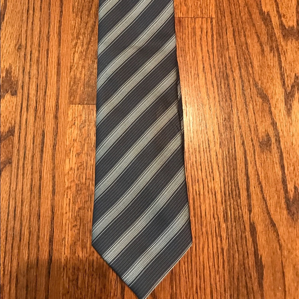 *100% ITALIAN SILK* Tie Shop Roma Striped Necktie