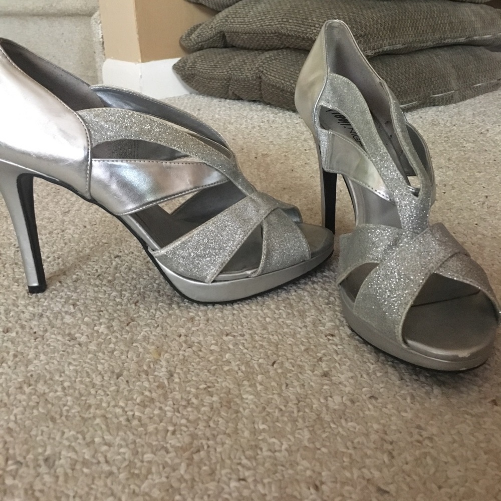 Size 10 Fioni heels