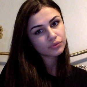 Meet your Posher, Lexie