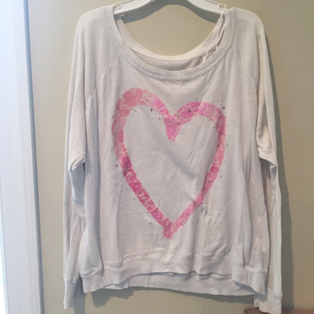 Long sleeve pink heart shirt