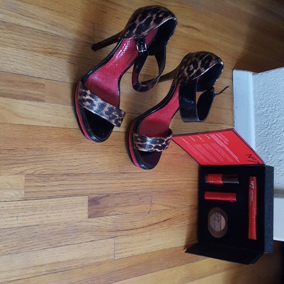 Brand New SHI High Heels Hot and Sexy😍 - Picture 4 of 8