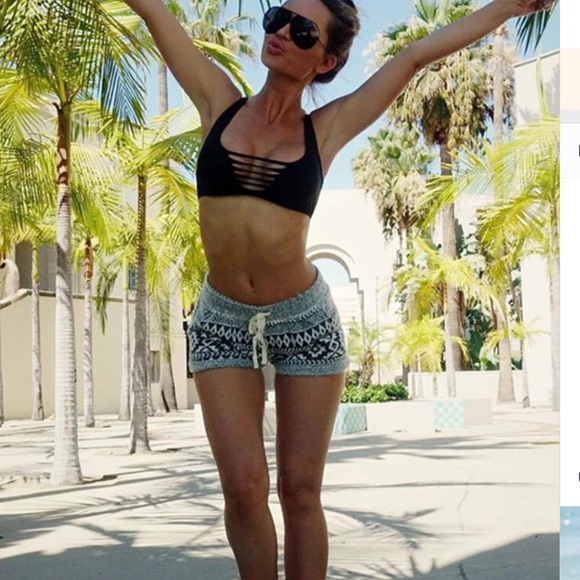 🦋Black cut out bikini🦋 - Picture 3 of 3