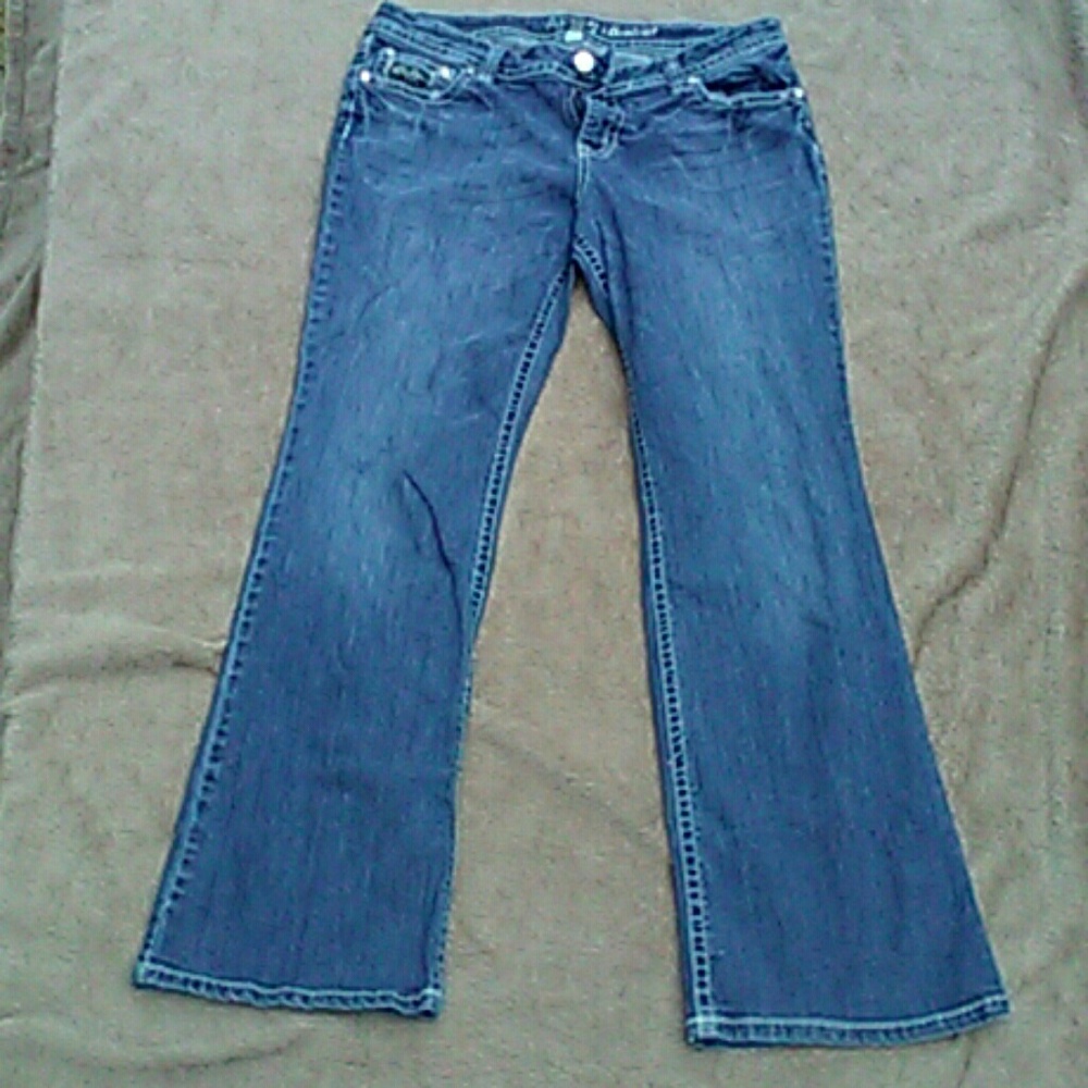 Cute Sparkle Embellished Apt 9 Bootcut Jeans