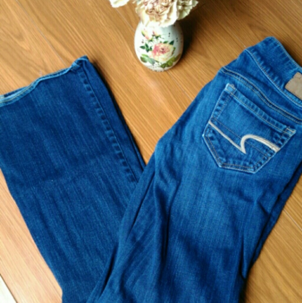 American Eagle boot cut jeans