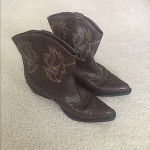 Short Brown Cowgirl Boots
