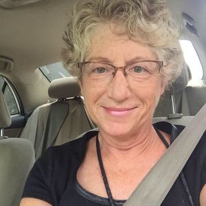 Meet your Posher, Leslie