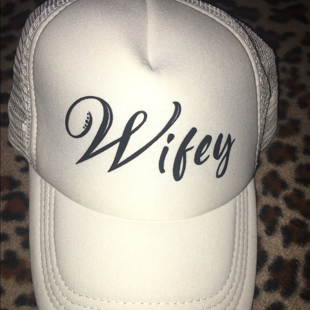 Women's Wifey Hat