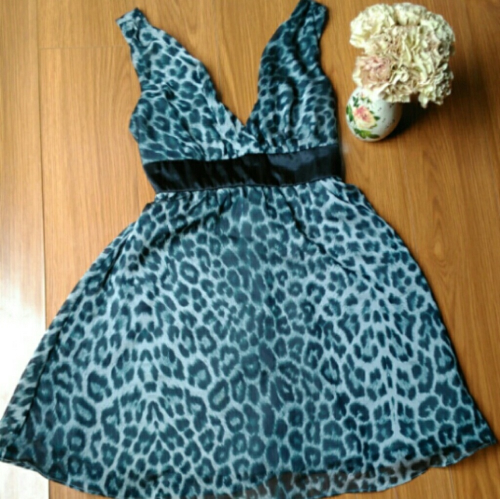Leopard print mini dress