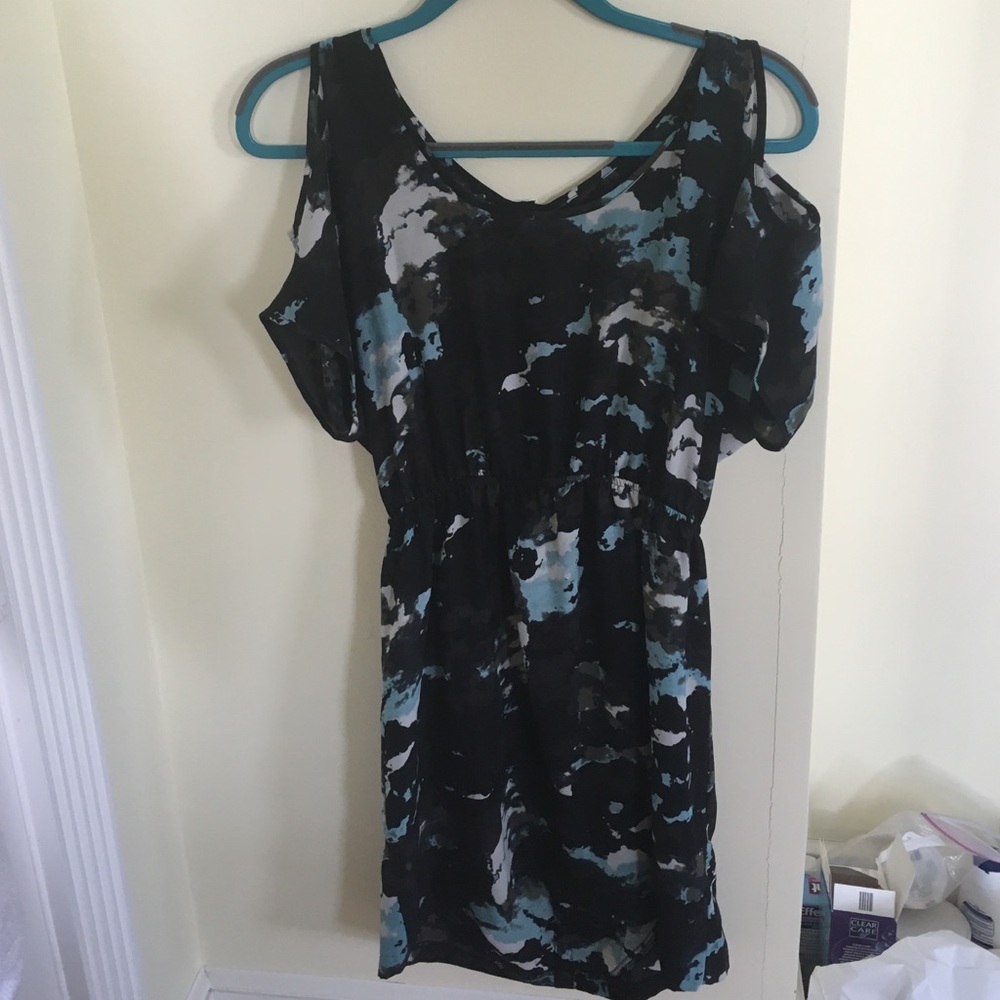 Summer floral print cold shoulder dress