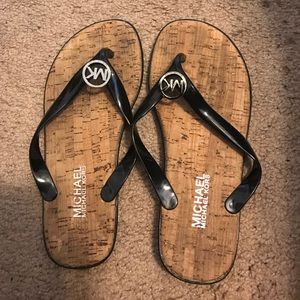 Michael kors flip flops