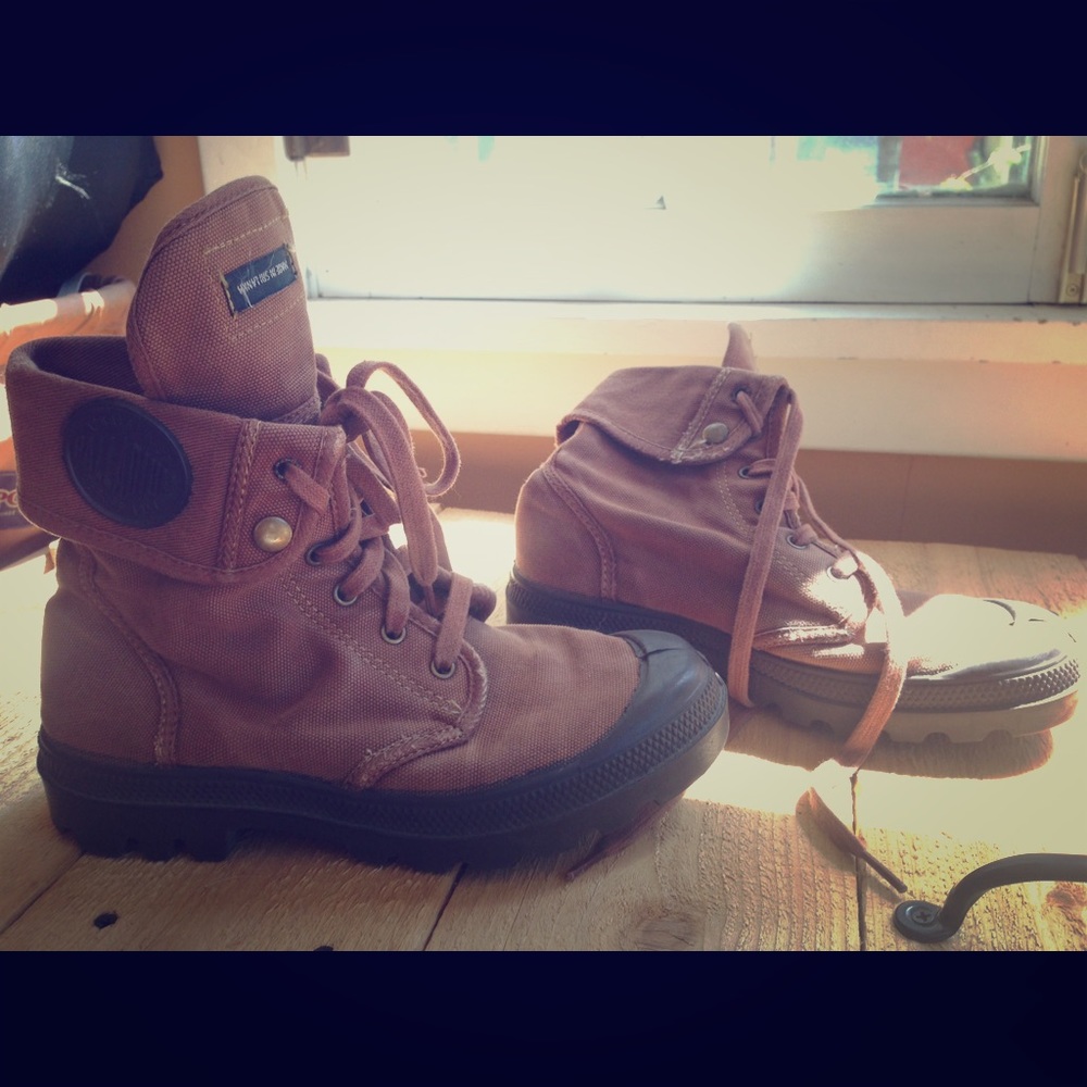 Palladium Boots size 39 (US W 8.5)