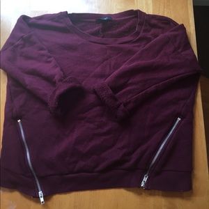3/4 sleeve Maroon sweatshirt