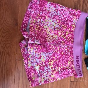 pink splatter paint nike pro spandex