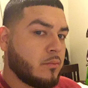 Meet your Posher, Efrain