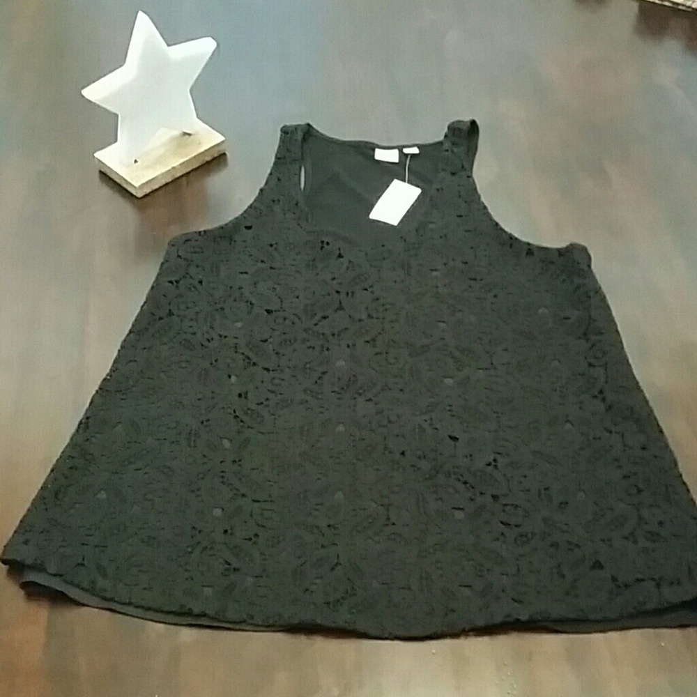 GAP tank NWT