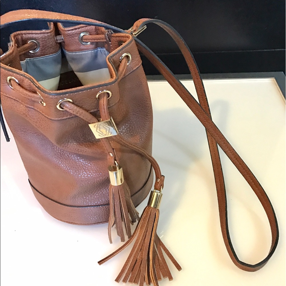 🙌🏻 Trending Bucket Purse: Cognac
