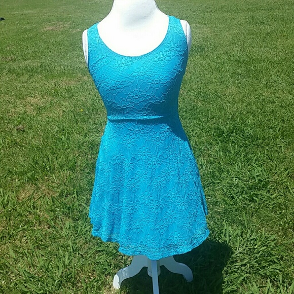 Charlotte Russe Spring Dress Size S - Picture 1 of 4