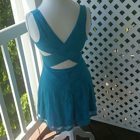 Charlotte Russe Spring Dress Size S - Picture 2 of 4